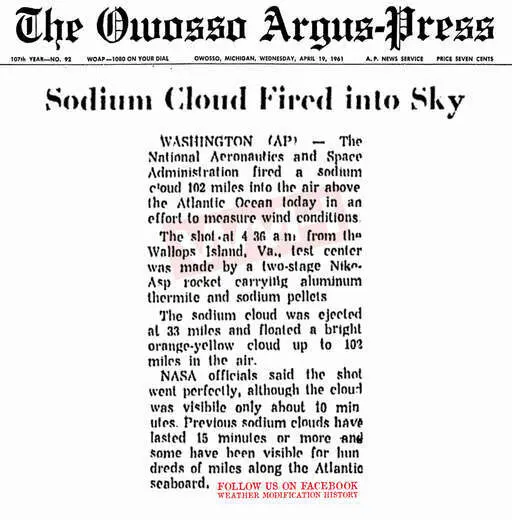 1961 04 19 nasa fires sodium cloud into sky.webp